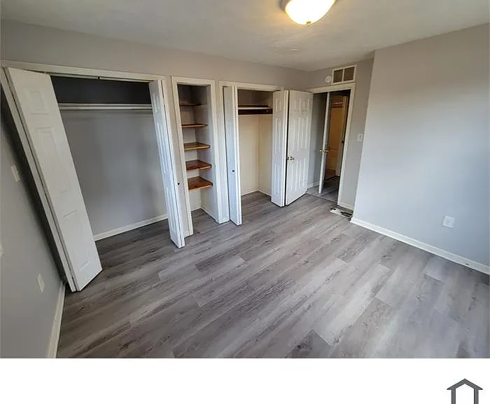 3536 W 47th St — Photo 2