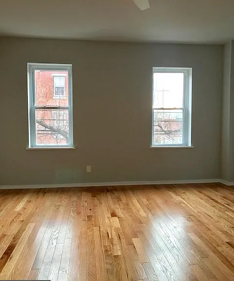554 N 16th St #2F — Photo 6