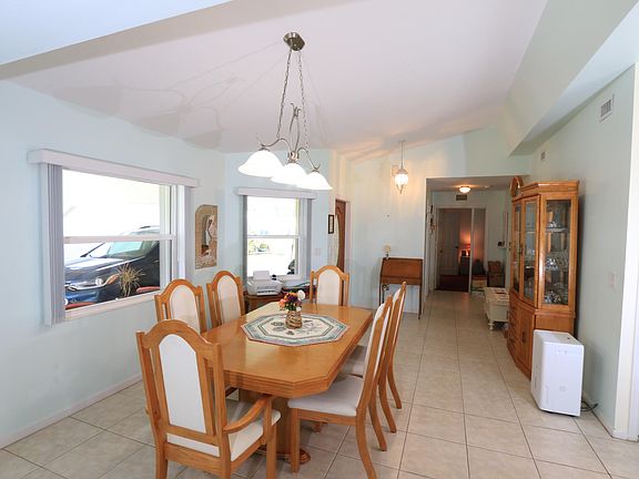 5th image of 4350 SW 9th Way