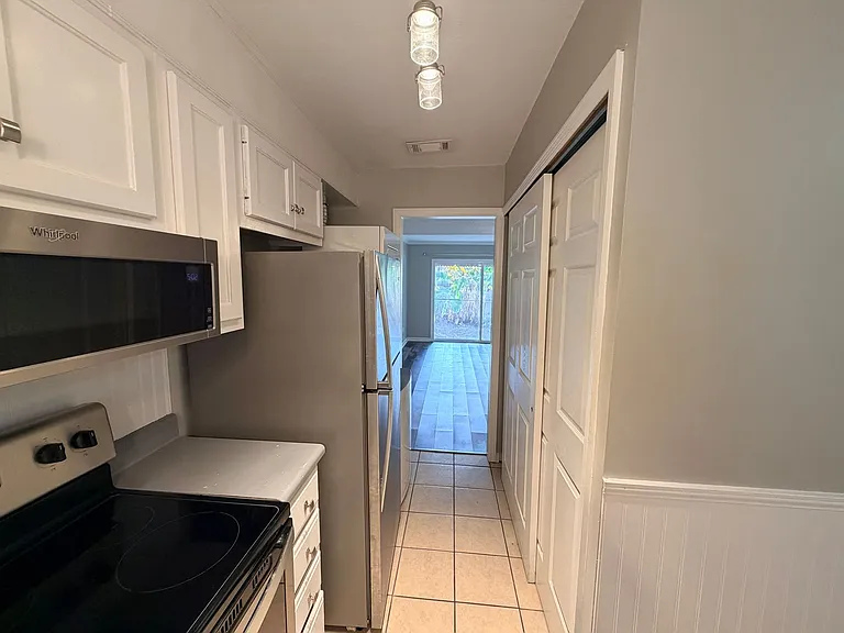 Center Town Condominiums — Photo 47