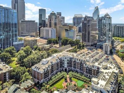 300 W 5th St, Charlotte, NC, 28202