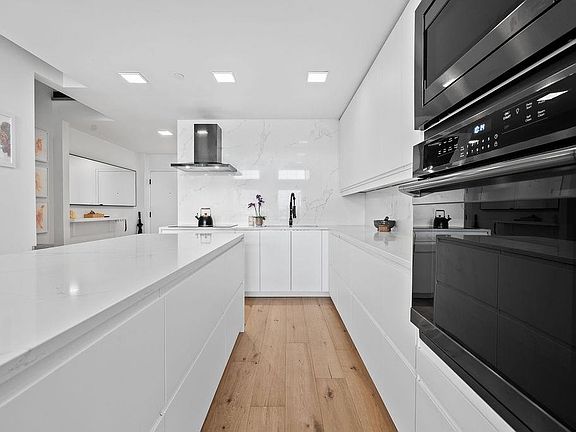 5th image of 237 E 4th Ave #417
