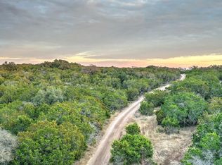 438-2 Yellowstone Ln, Hunt, TX 78024