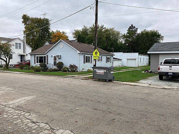 4th image of 4964 N Church St