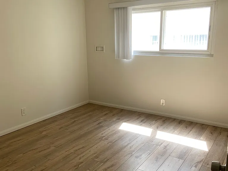 7733 Saint Bernard St — Photo 13