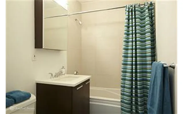 Rented by Douglas Elliman | media 4
