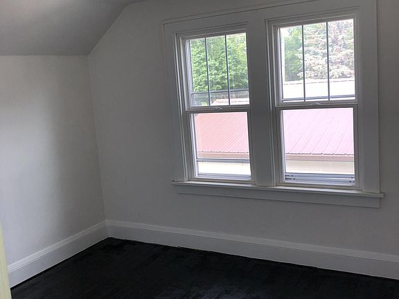 2nd image of 640 W Stanton Ave