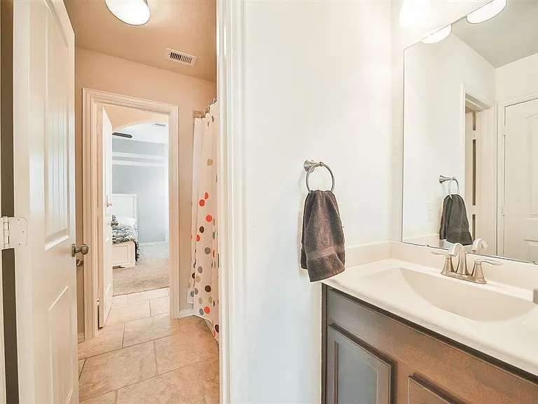 8510 Brinklow Point Dr — Photo 33