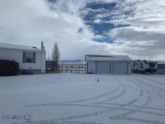 3rd image of 467 Taylor Dr