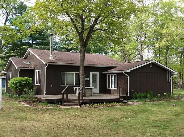 5641 Schafer Rd, Oscoda, MI 48750