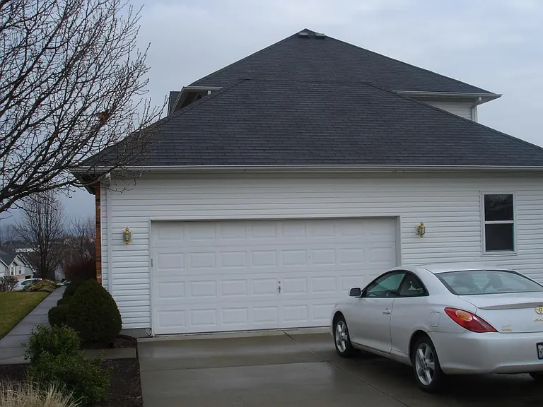 1862 Summitview Dr — Photo 3