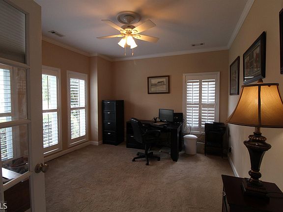5th image of 960 Mount McKinley Dr