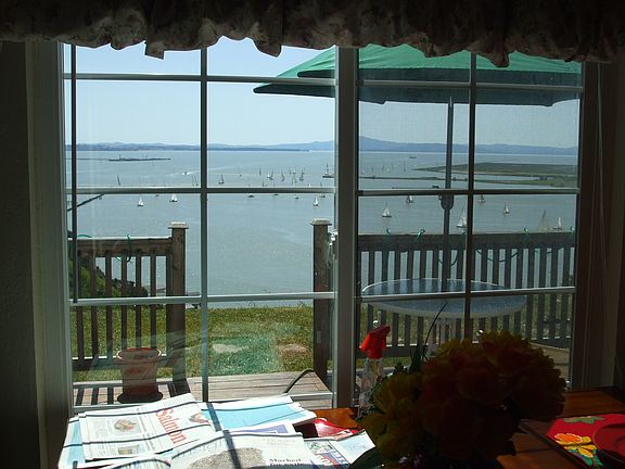 4th image of 264 Seawind Dr