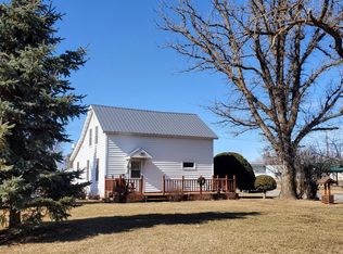 220 Center Ave E, Clearbrook, MN 56634