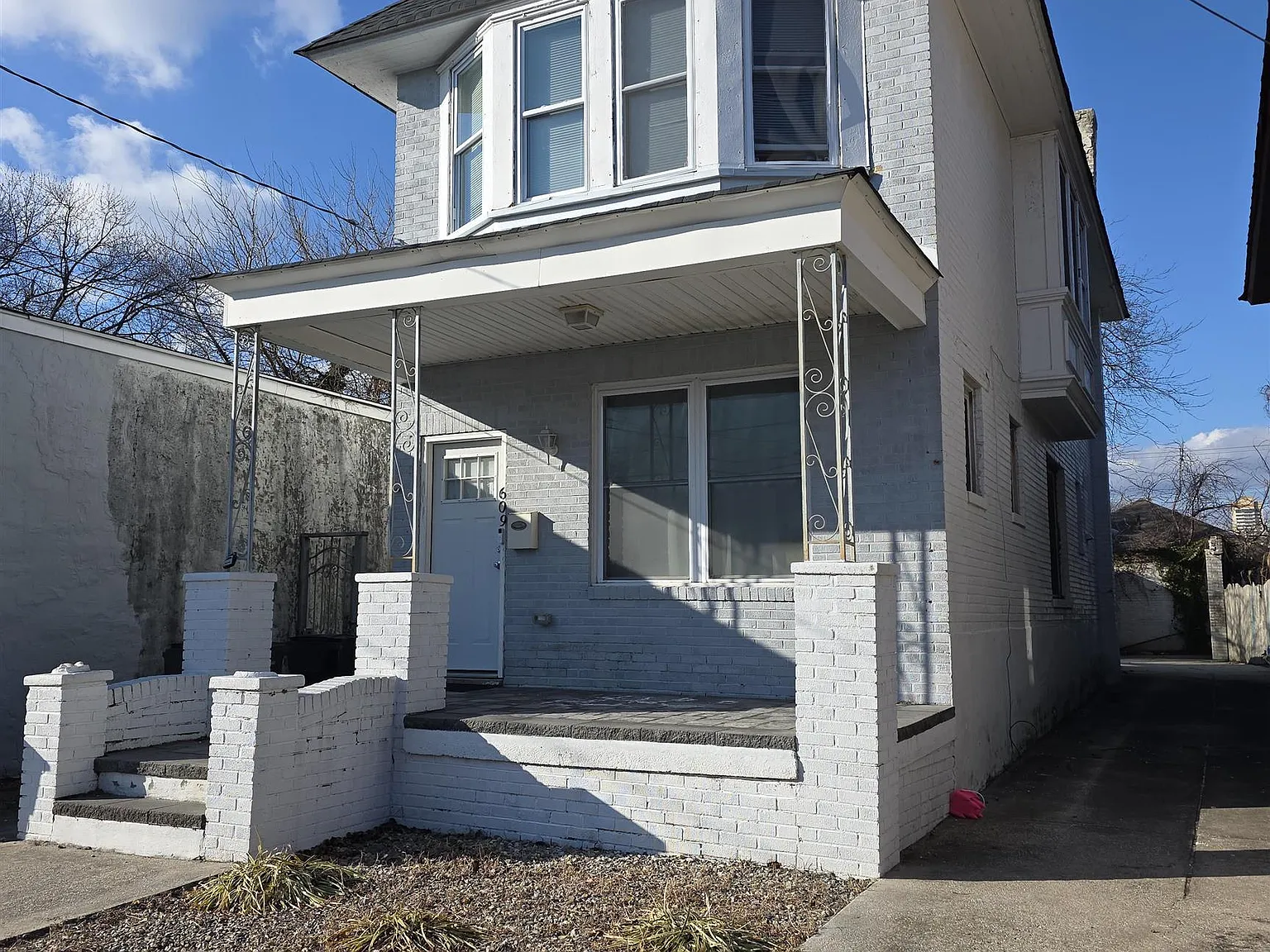 3 bed, 1.5 bath, 1486 sqft, $2,500 — Photo 3