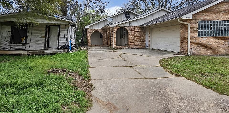 1st image of 2723 9th St