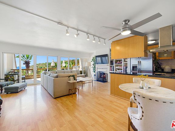 5th image of 23918 De Ville Way APT A