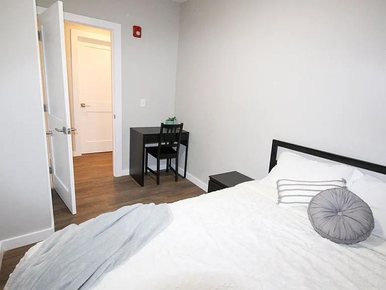 522 Stewart Ave — Photo 121