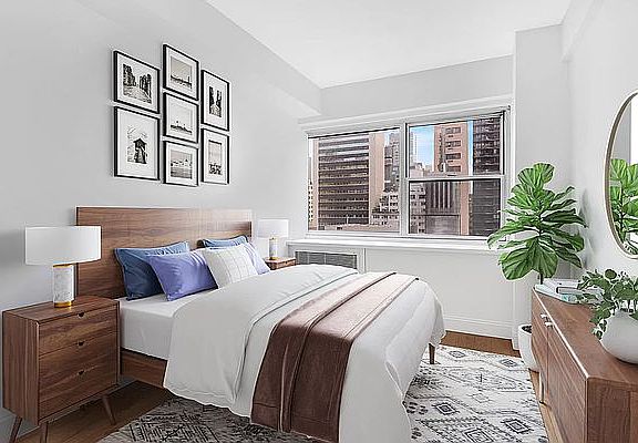 3rd image of 103 E 97th St #3R