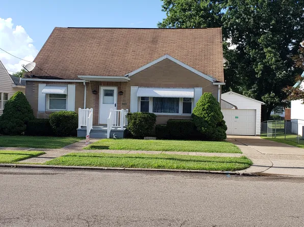 839 Brown St, Zanesville, OH 43701