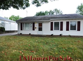 1128 31st St NE, Cedar Rapids, IA 52402