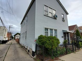 942 W 34th Pl, Chicago, IL 60608