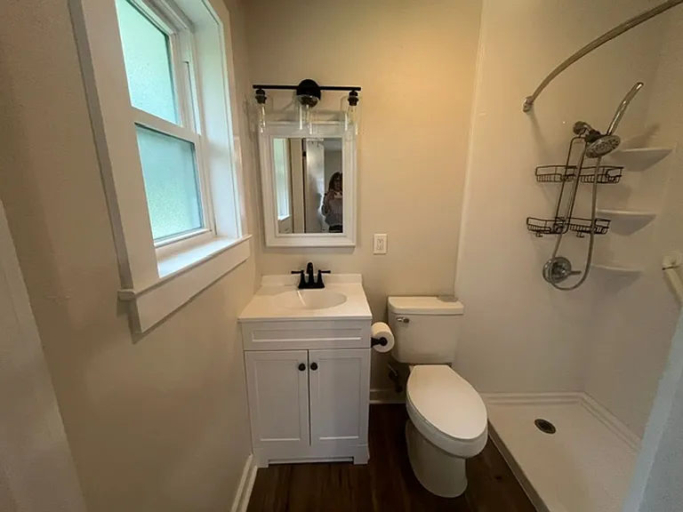 375 Sherwood Forest Blvd — Photo 9