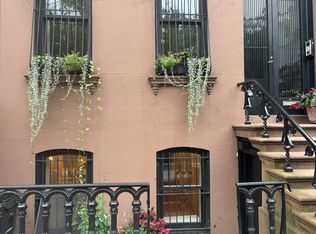 254 Lafayette Ave #1, Brooklyn, NY 11238
