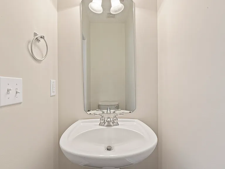 5053 Cary Glen Blvd — Photo 10