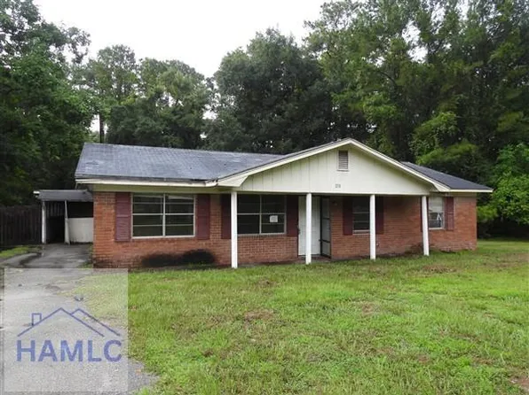 218 Thiess Branch Dr, Hinesville, GA 31313