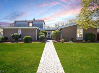 14 Morse St, Cranford, NJ 07016