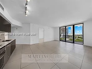 31 SE 6th St #1402 — Photo 10