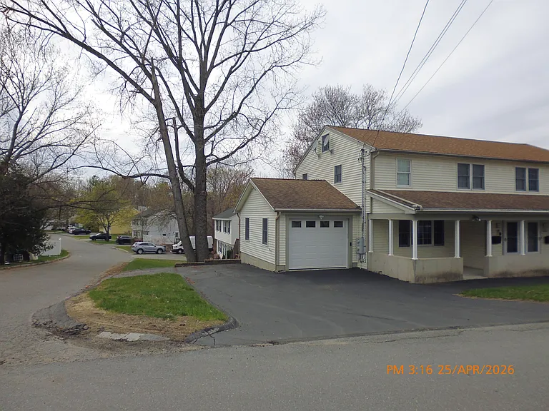 32 Peaslee Ter — Photo 2