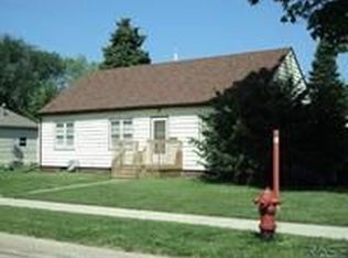 200 N Lincoln St, Canton, SD 57013