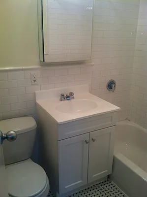 Rented by Acacia Realty | media 15