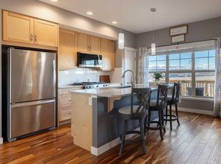 32 E Horseshoe Cres #1201, Cochrane, AB T4C 2P4