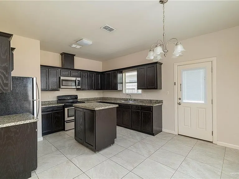 1210 Upas Dr #3 — Photo 5