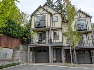 3652 SW Baird St, Portland, OR 97219