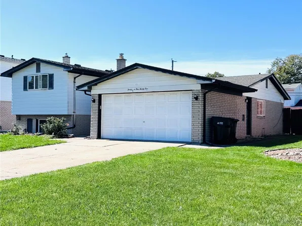 36125 Beverly Dr, Sterling Heights, MI 48310