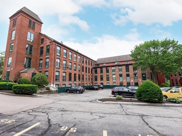 14 Sanford St Unit 21, Medway, MA 02053