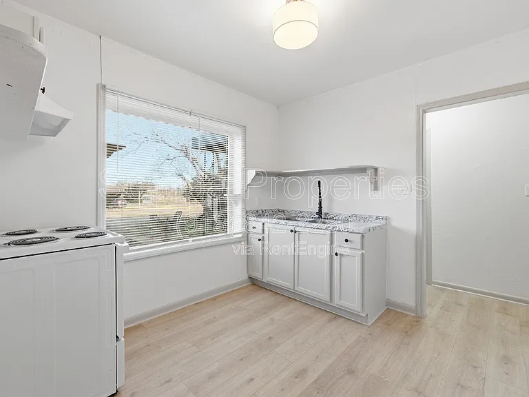 1215 Harrison St #4 — Photo 11