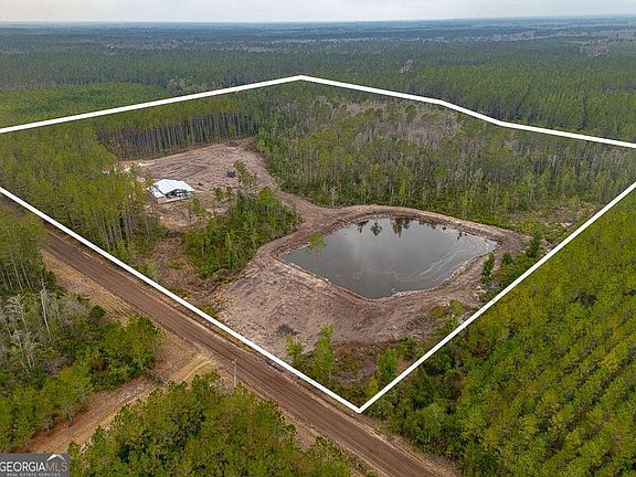 2nd image of 918 Chimney Rock Rd