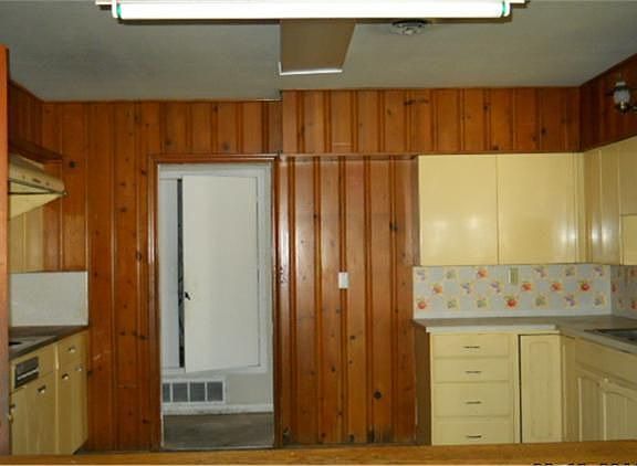 5th image of 2409 Roger Williams Dr