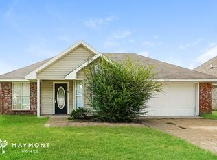1111 Bullrun Dr, Jackson, MS 39272