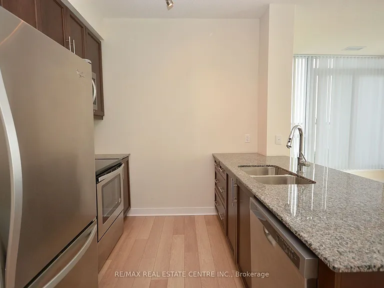 3975 Grand Park Dr #204 — Photo 9