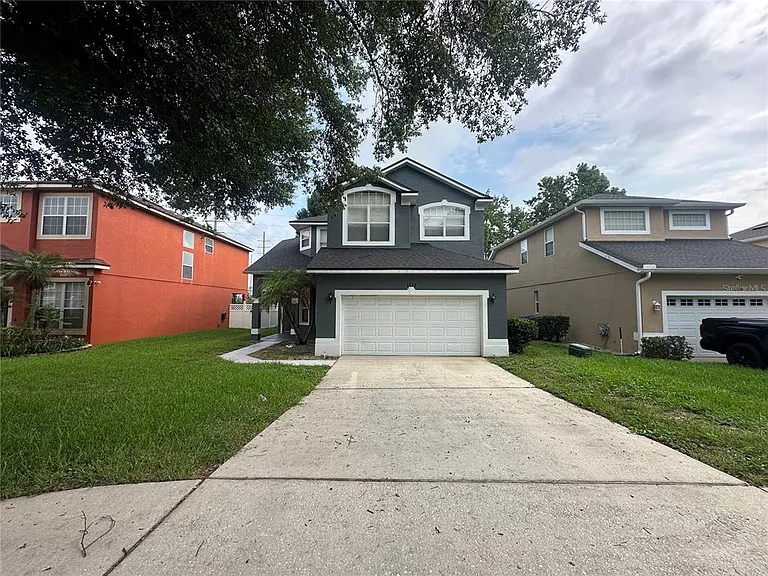 1714 Cambridge Village Ct — Photo 1