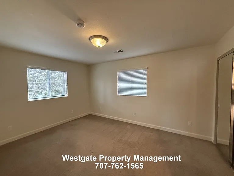 418-420 422 Upham St #418A — Photo 9