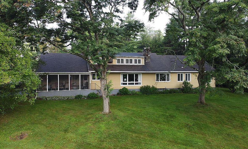 2nd image of 267 Old Stockbridge Rd