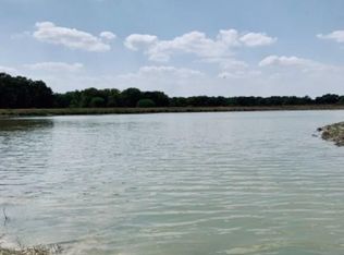 2387 Oakland Rd, Schulenburg, TX 78956