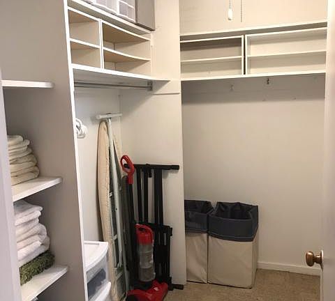4th image of 1960 N Lincoln Park W APT 802